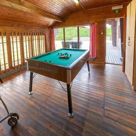 Majestic In Durbuy 200 Meters From The Golf, Cleaning Included Barvaux