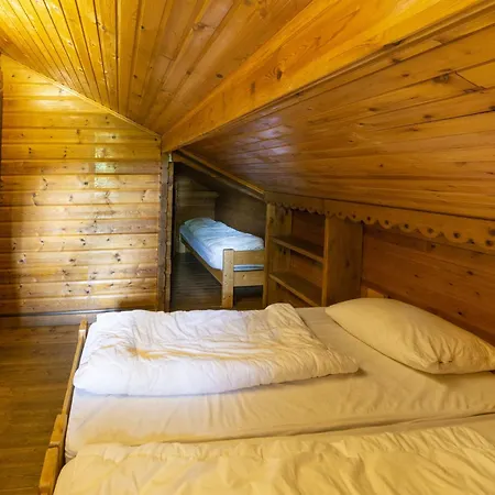 Majestic In Durbuy 200 Meters From The Golf, Cleaning Included Holiday home *