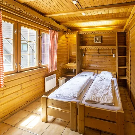 Majestic In Durbuy 200 Meters From The Golf, Cleaning Included Holiday home