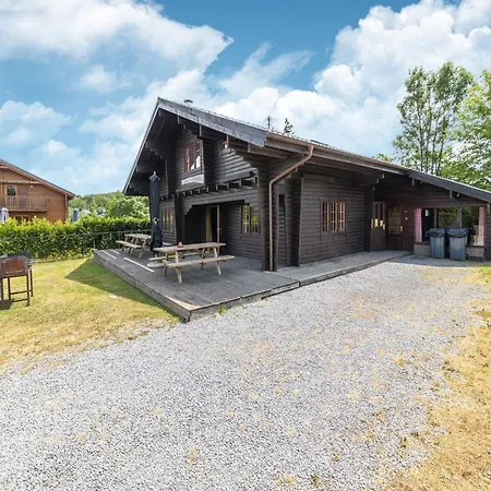 Majestic In Durbuy 200 Meters From The Golf, Cleaning Included Holiday home *