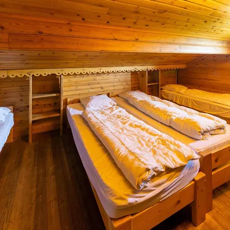 Majestic In Durbuy 200 Meters From The Golf, Cleaning Included *
