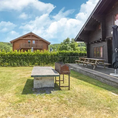 Majestic In Durbuy 200 Meters From The Golf, Cleaning Included *
