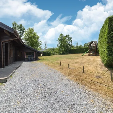 Majestic In Durbuy 200 Meters From The Golf, Cleaning Included Holiday home *